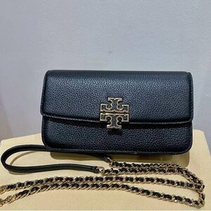 UNUSED Tory burch leather wallet on chain w/ wrislet strap and paper bag